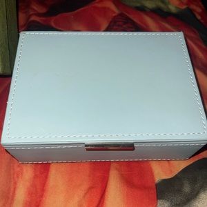 Swing design jewelry box